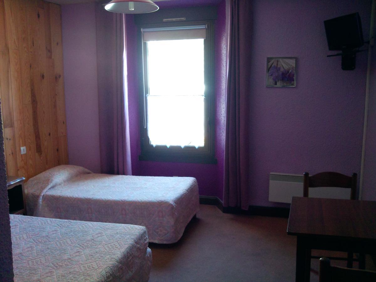 Hotel La Gare L'Argentiere-la-Bessee Exterior photo