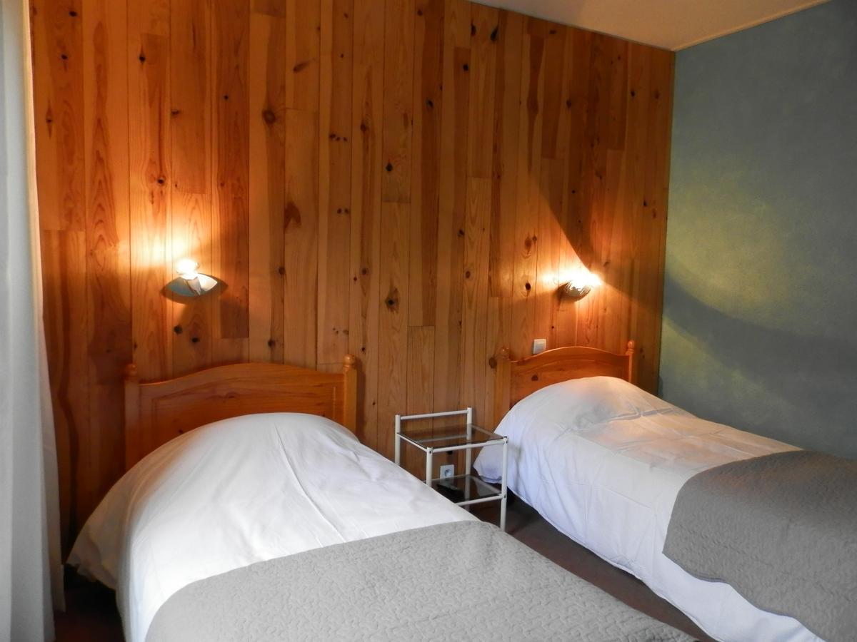 Hotel La Gare L'Argentiere-la-Bessee Exterior photo